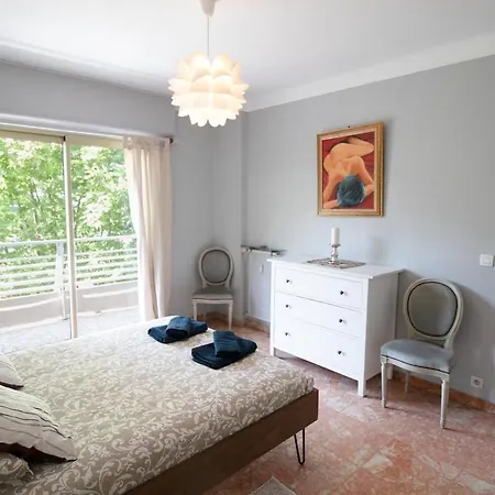 Avec Vue Panoramique Sur Et Montagne